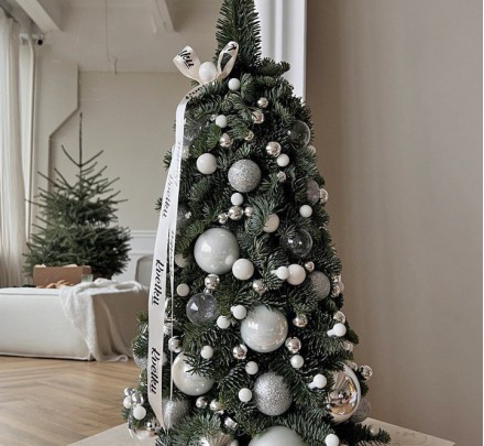 Christmas tree №16